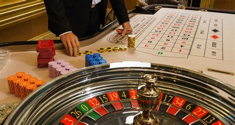 казино это большое хранилище денег хозяин которого разрешает поиграться
